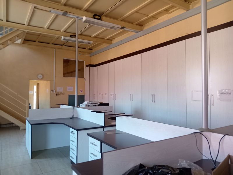 Versatile Double-Storey Office Space To Let in Riverview Park, Verulam - Photo 5