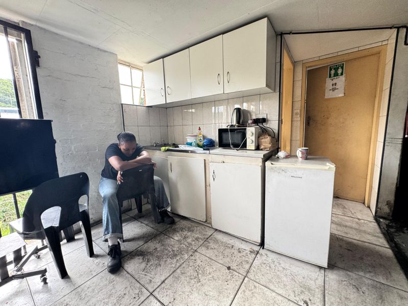 Industrial Property to Rent. - Photo 5