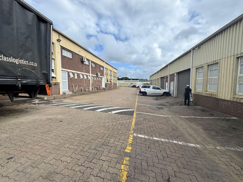 Industrial Property to Rent. - Photo 8