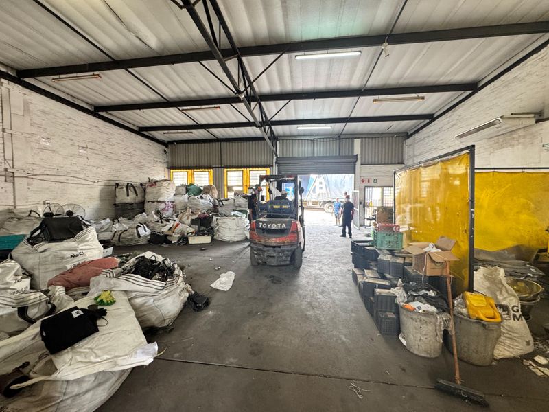 Industrial Property to Rent. - Photo 4