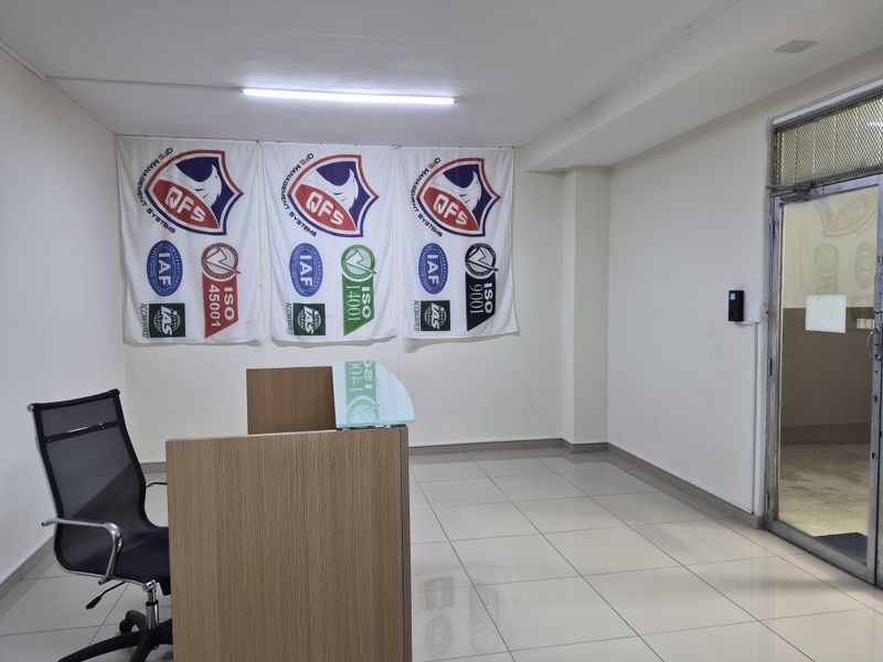 A-GRADE 250m2 OFFICE SPACE TO LET IN STAMFORD HILL, DURBAN - Photo 4