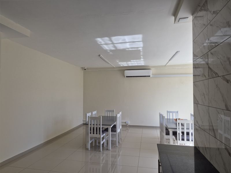 A-GRADE 250m2 OFFICE SPACE TO LET IN STAMFORD HILL, DURBAN - Photo 3
