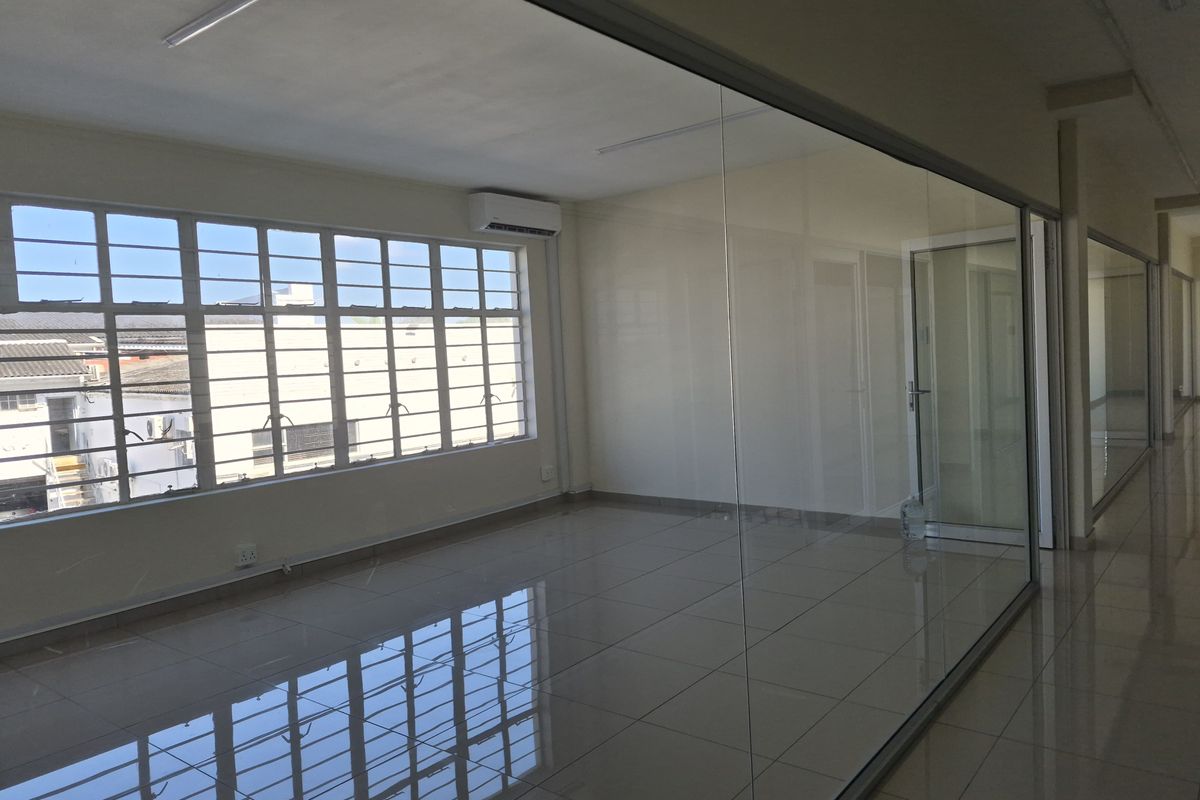 A-GRADE 250m2 OFFICE SPACE TO LET IN STAMFORD HILL, DURBAN - Photo 2