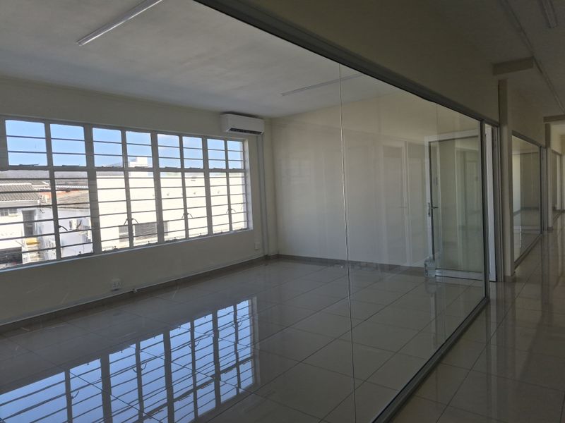 A-GRADE 250m2 OFFICE SPACE TO LET IN STAMFORD HILL, DURBAN - Photo 2