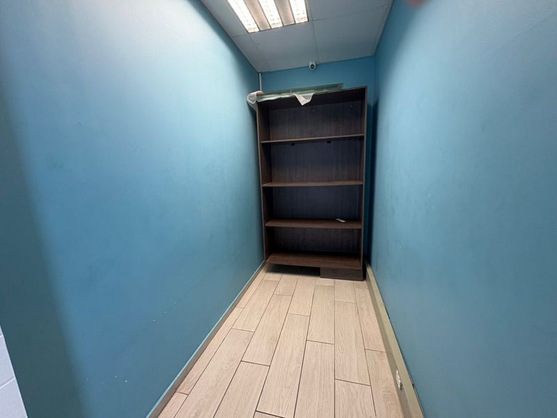 Commercial - Office space for rent - Photo 5
