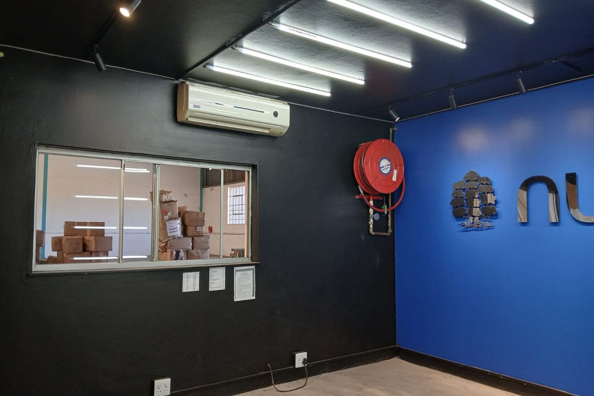 Industrial Property to Let in Springfield Park, Durban. - Photo 5