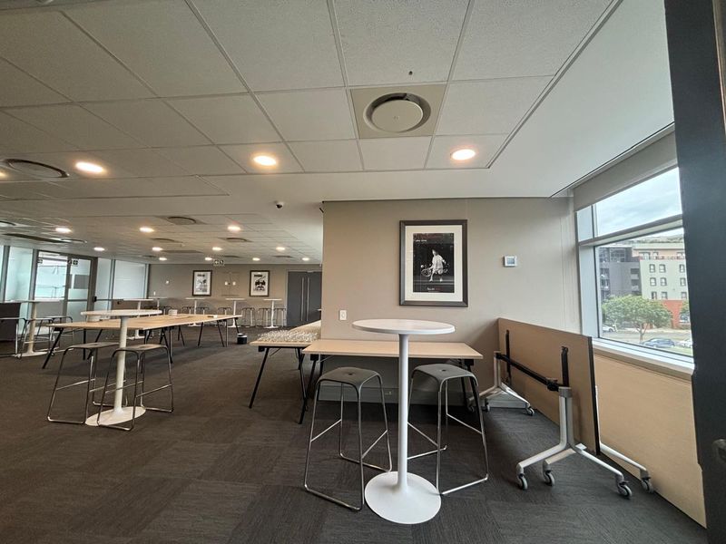 Commercial Property to Let in Umhlanga Ridge. - Photo 9