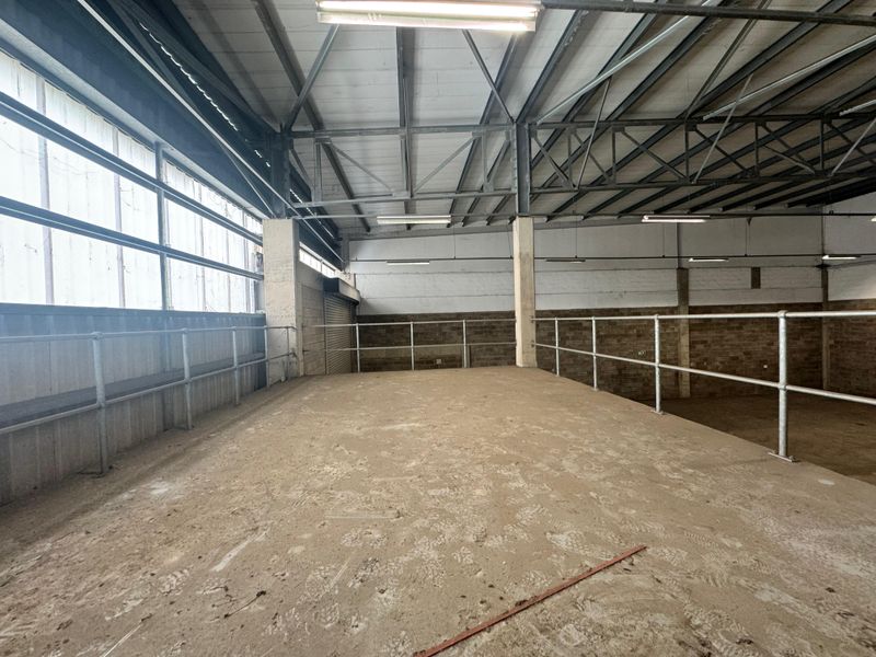 Warehouse To Let – Mount Edgecombe Industrial Precinct. - Photo 3