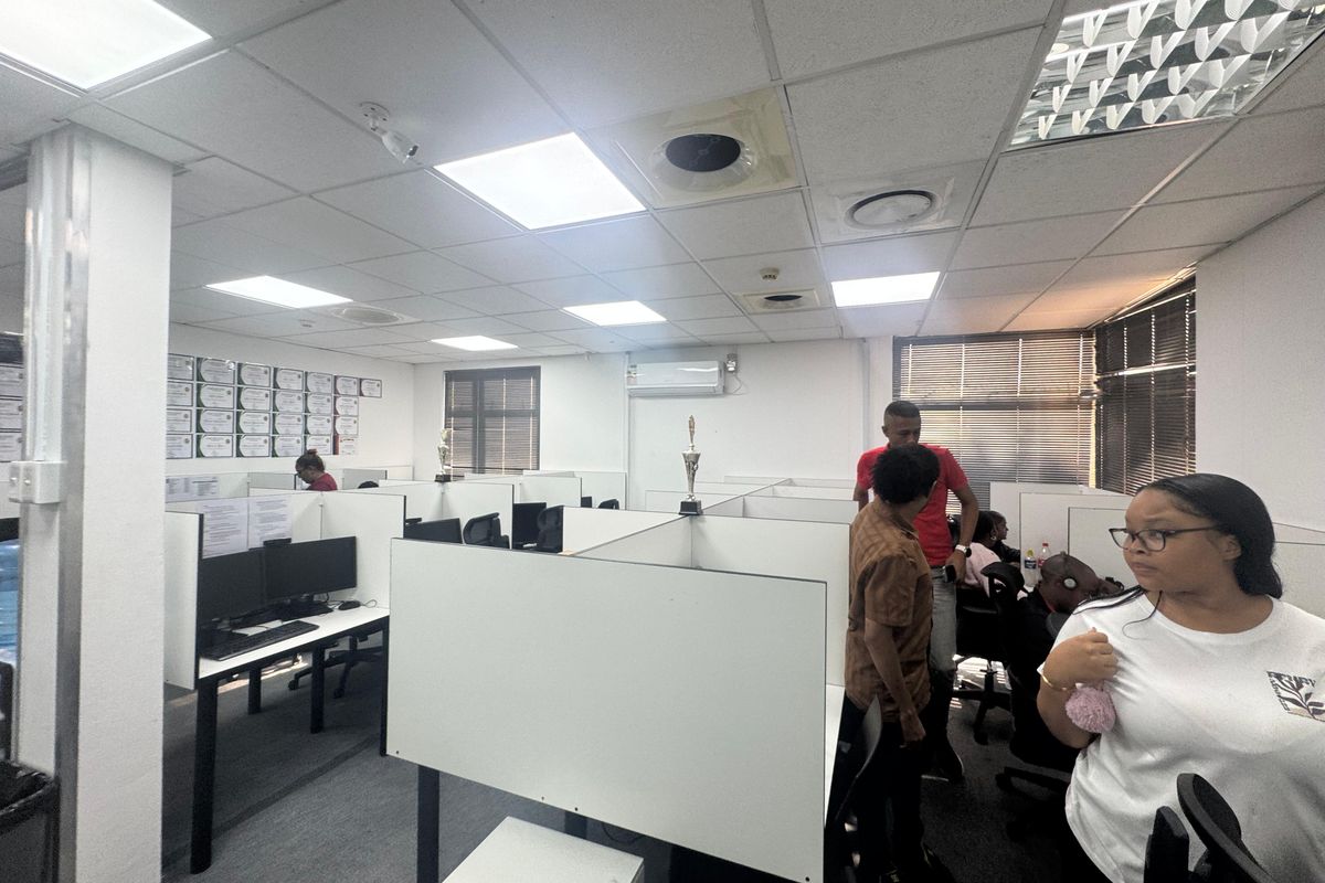Prime Commercial Space Available for Lease. - Photo 4