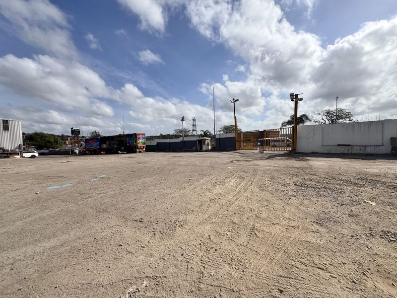 Versatile Multi-Use Commercial Warehouse For Sale | Prime Investment Opportunity - Photo 10