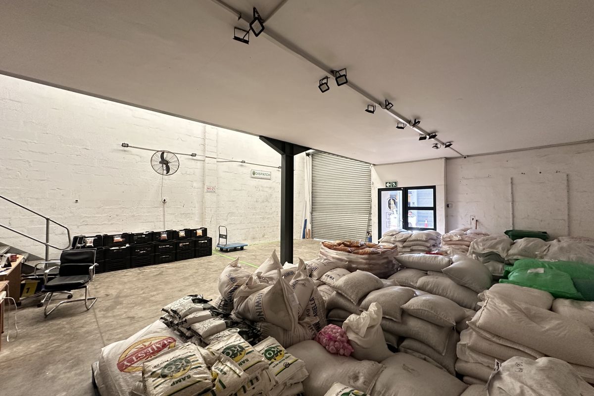 Warehouse Unit Available To Rent - Photo 5