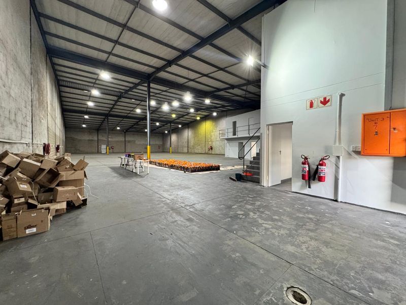 Warehouse to let in Briardene. - Photo 4