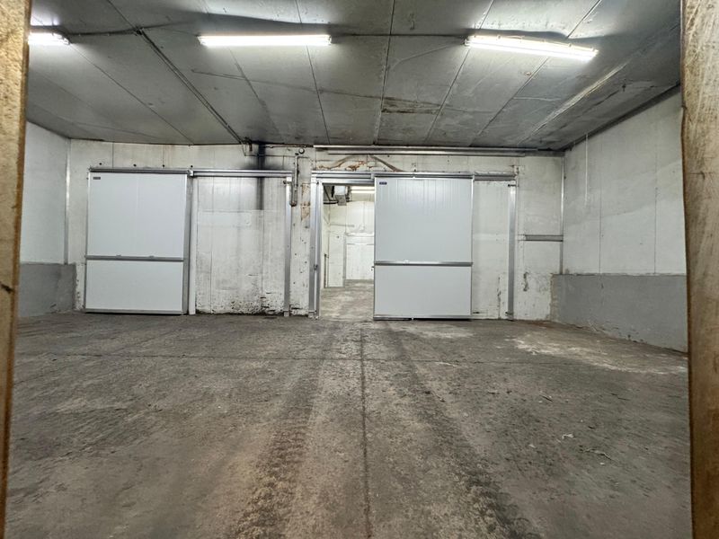Prime Warehouse Space Available to Let. - Photo 4