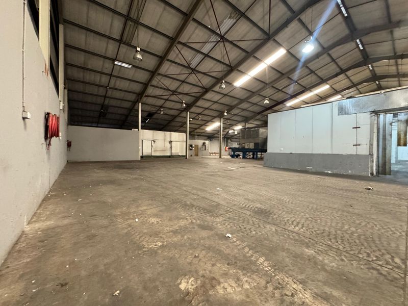 Prime Warehouse Space Available to Let. - Photo 6