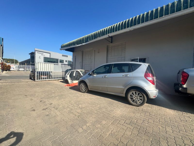 Prime Warehouse Space Available to Let. - Photo 1