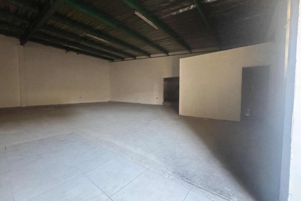 Prime Warehouse Space Available to Let. - Photo 5