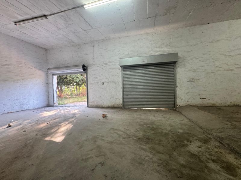 Prime Warehouse Space Available to Let. - Photo 3