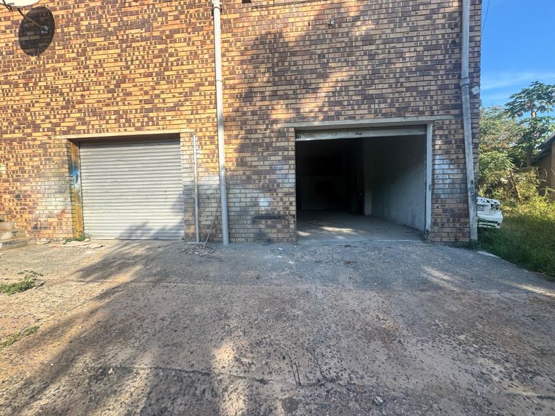 Prime Warehouse Space Available to Let. - Photo 1