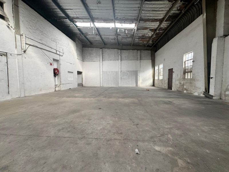 Prime Warehouse Space Available to Let. - Photo 10
