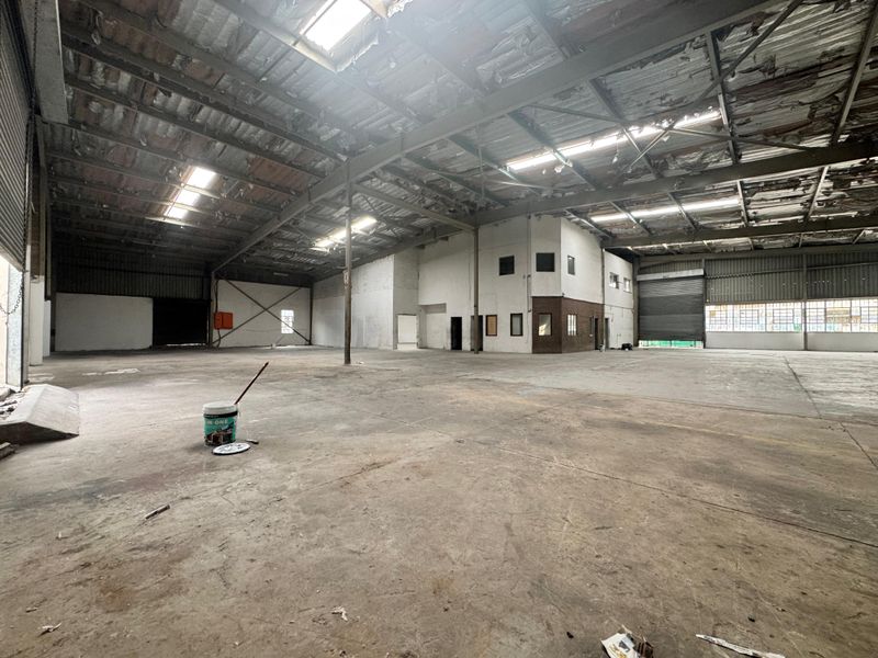 Prime Warehouse Space Available to Let. - Photo 6