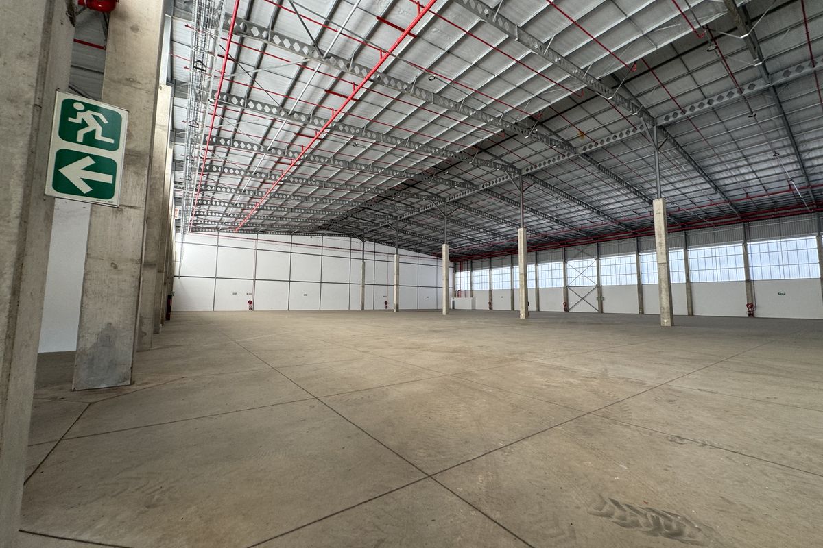 Industrial warehouse to let in cornubia for manufacturing , - Photo 2