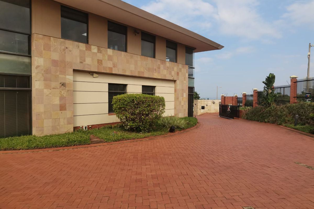 Prime Office Unit For Sale In La Lucia. - Photo 5
