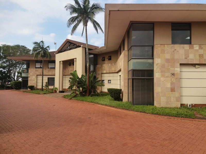 Prime Office Unit For Sale In La Lucia. - Photo 1
