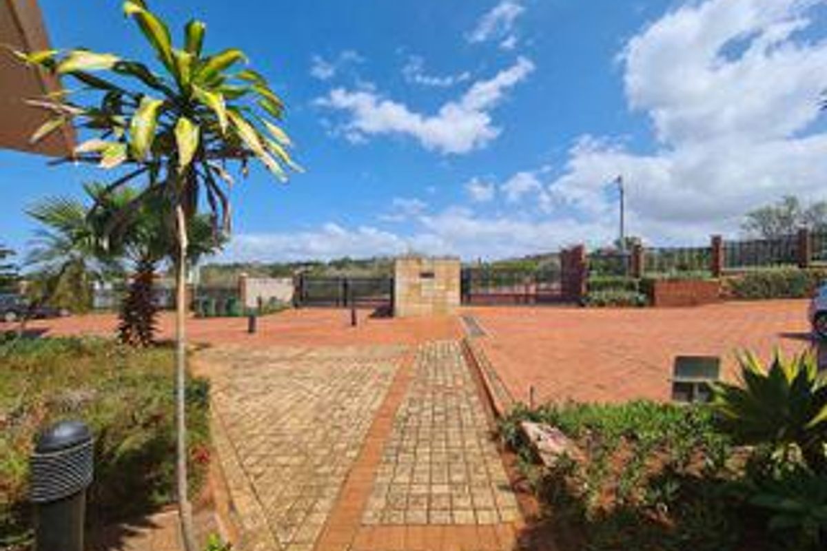 Prime Office Unit For Sale In La Lucia. - Photo 2