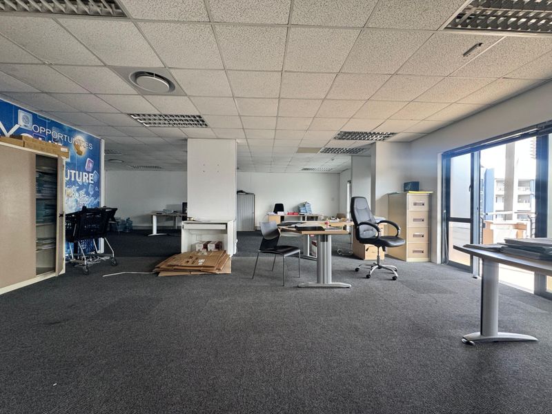 Commercial Space Available in Umhlanga Millennium Towers. - Photo 10