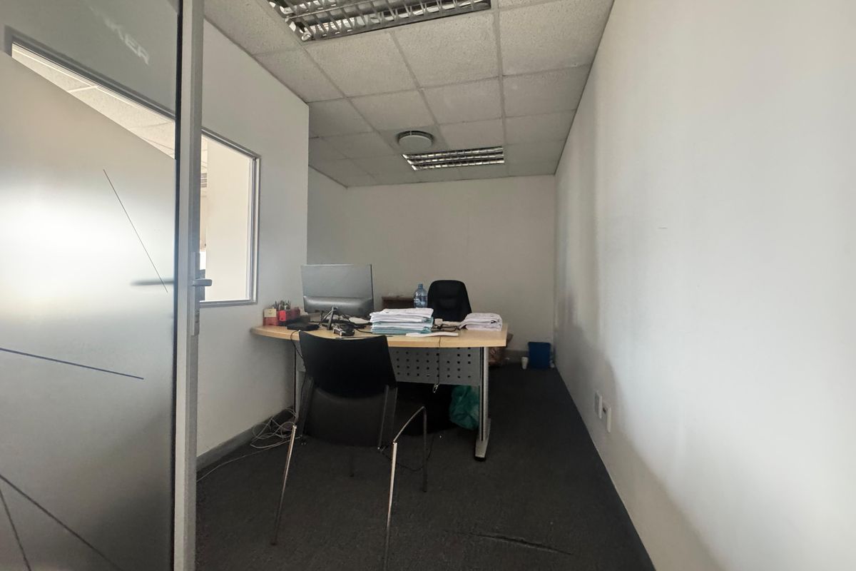 Commercial Space Available in Umhlanga Millennium Towers. - Photo 3