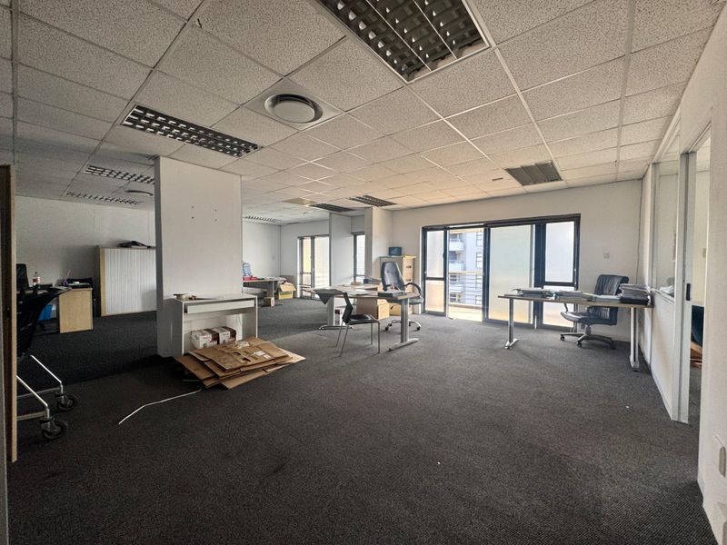 Commercial Space Available in Umhlanga Millennium Towers. - Photo 2