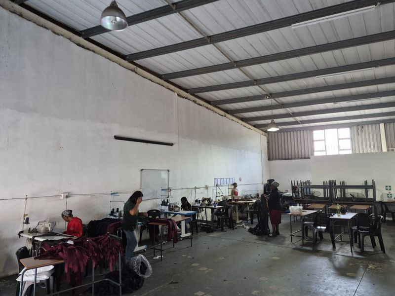 UPPER FLOOR MINI FACTORY TO LET IN PHOENIX INDUSTRIAL PARK - Photo 7