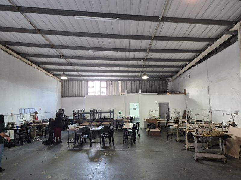 UPPER FLOOR MINI FACTORY TO LET IN PHOENIX INDUSTRIAL PARK - Photo 6
