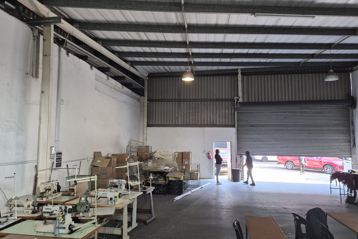 UPPER FLOOR MINI FACTORY TO LET IN PHOENIX INDUSTRIAL PARK - Photo 5