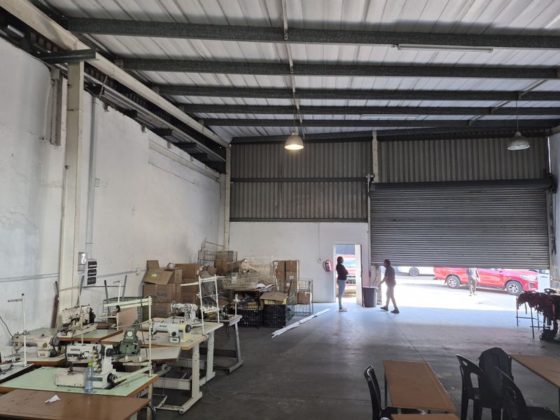 UPPER FLOOR MINI FACTORY TO LET IN PHOENIX INDUSTRIAL PARK - Photo 5