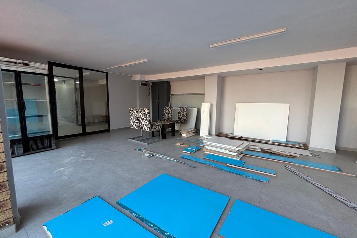 60 m2 Commercial space to Let in Umhlanga. - Photo 2
