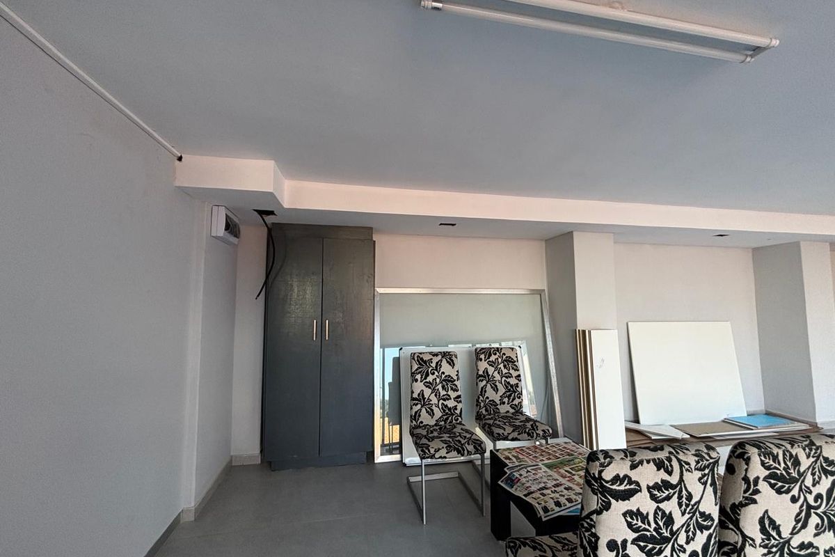 60 m2 Commercial space to Let in Umhlanga. - Photo 4