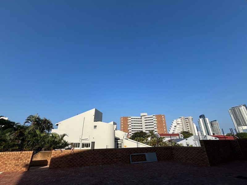 60 m2 Commercial space to Let in Umhlanga. - Photo 7