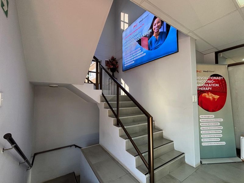 60 m2 Commercial space to Let in Umhlanga. - Photo 6