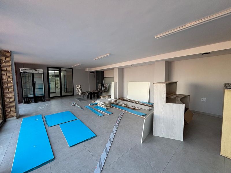 60 m2 Commercial space to Let in Umhlanga. - Photo 5
