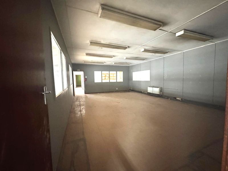 Warehouse Space In The Prime Of Tongaat. - Photo 7