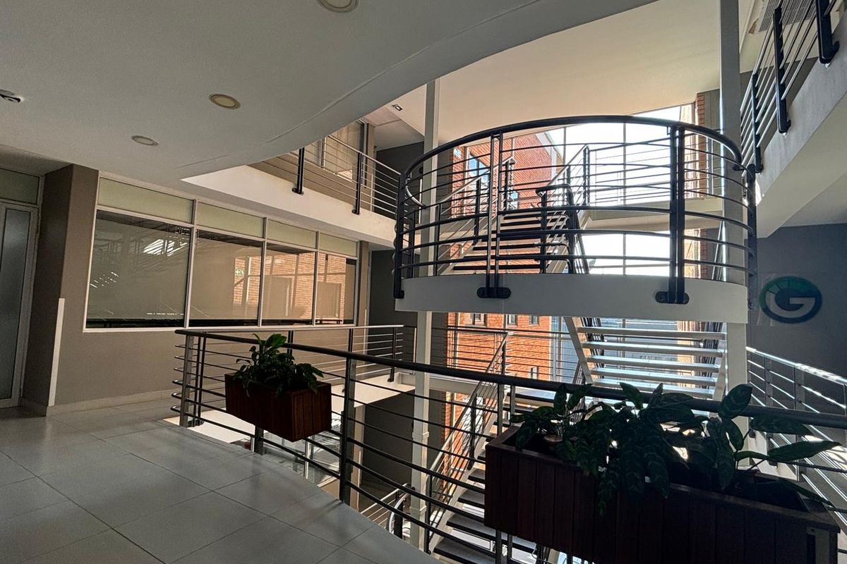 Commercial Property Available to Let in Umhlanga Ridge. - Photo 3