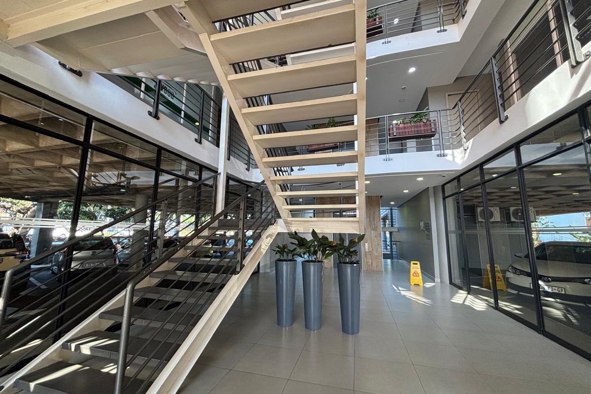 Commercial Property Available to Let in Umhlanga Ridge. - Photo 2