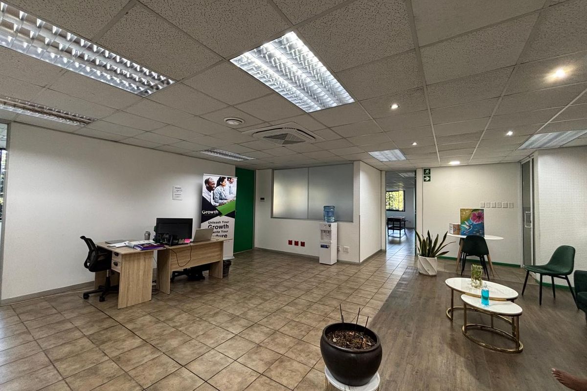 Commercial Property Available to Let in Umhlanga Ridge. - Photo 5