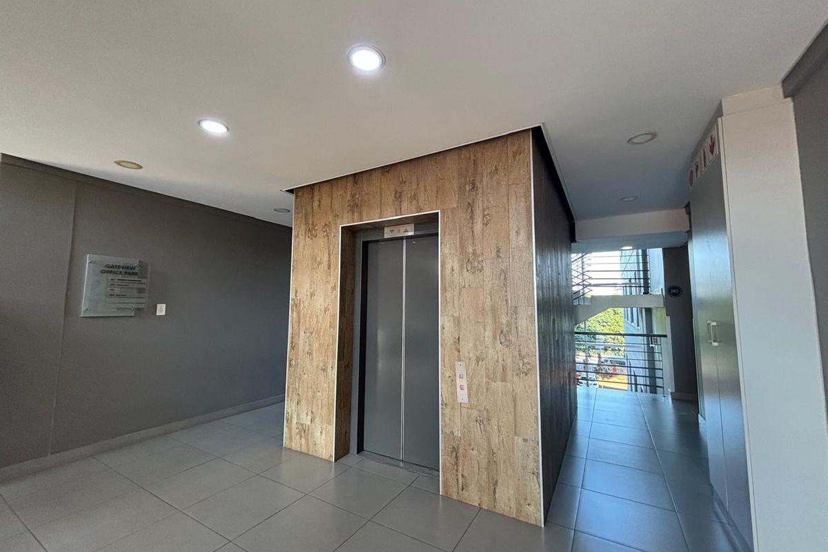 Commercial Property Available to Let in Umhlanga Ridge. - Photo 4