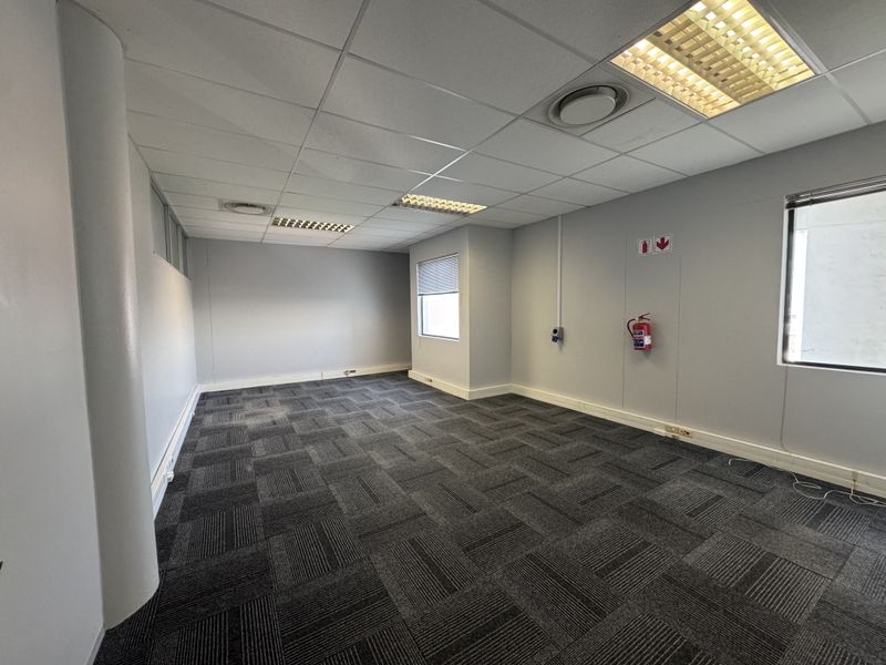 spacious office space to rent in umhlanga somerset park - Photo 5