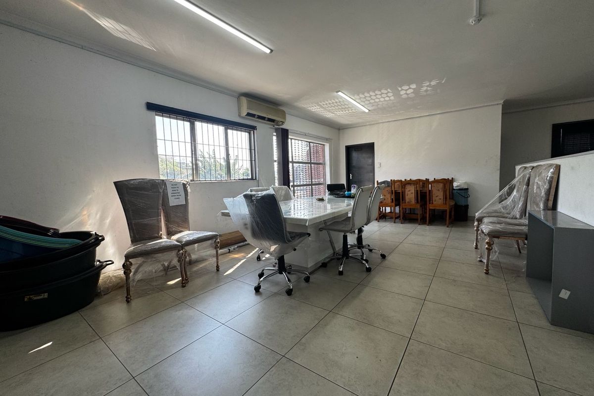 Prime Warehouse for Rent in Phoenix Industrial. - Photo 5