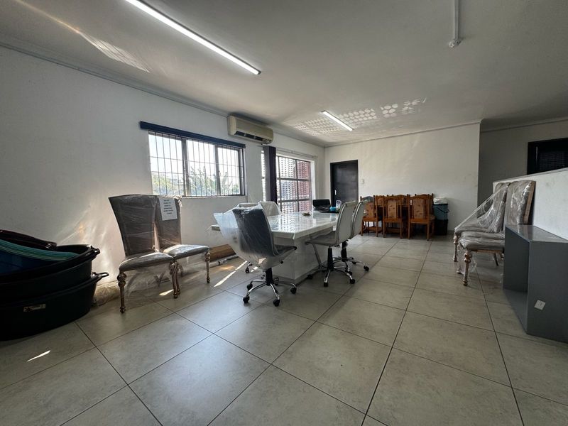 Prime Warehouse for Rent in Phoenix Industrial. - Photo 5