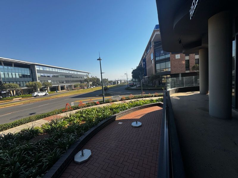 Elevate Your Business in the Heart of Umhlanga. - Photo 10