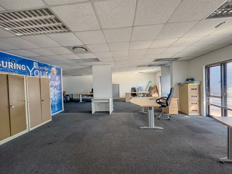 Commercial Space Available in Umhlanga Millennium Towers. - Photo 4